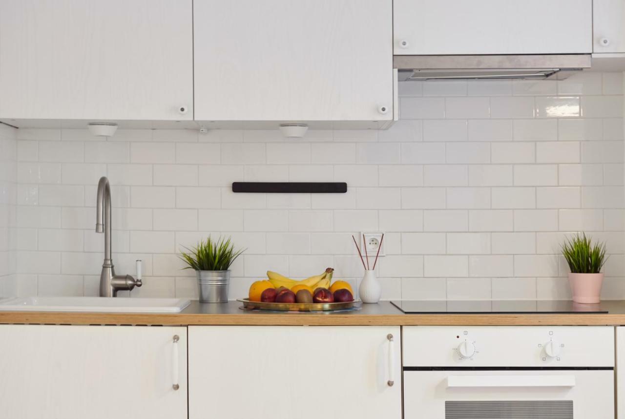 Apartments Chmielna 24 By Renters Warsawa Bagian luar foto