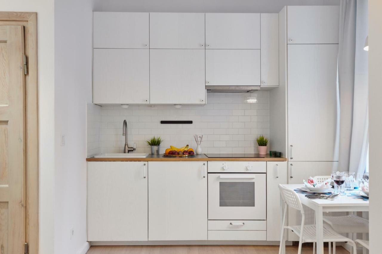 Apartments Chmielna 24 By Renters Warsawa Bagian luar foto
