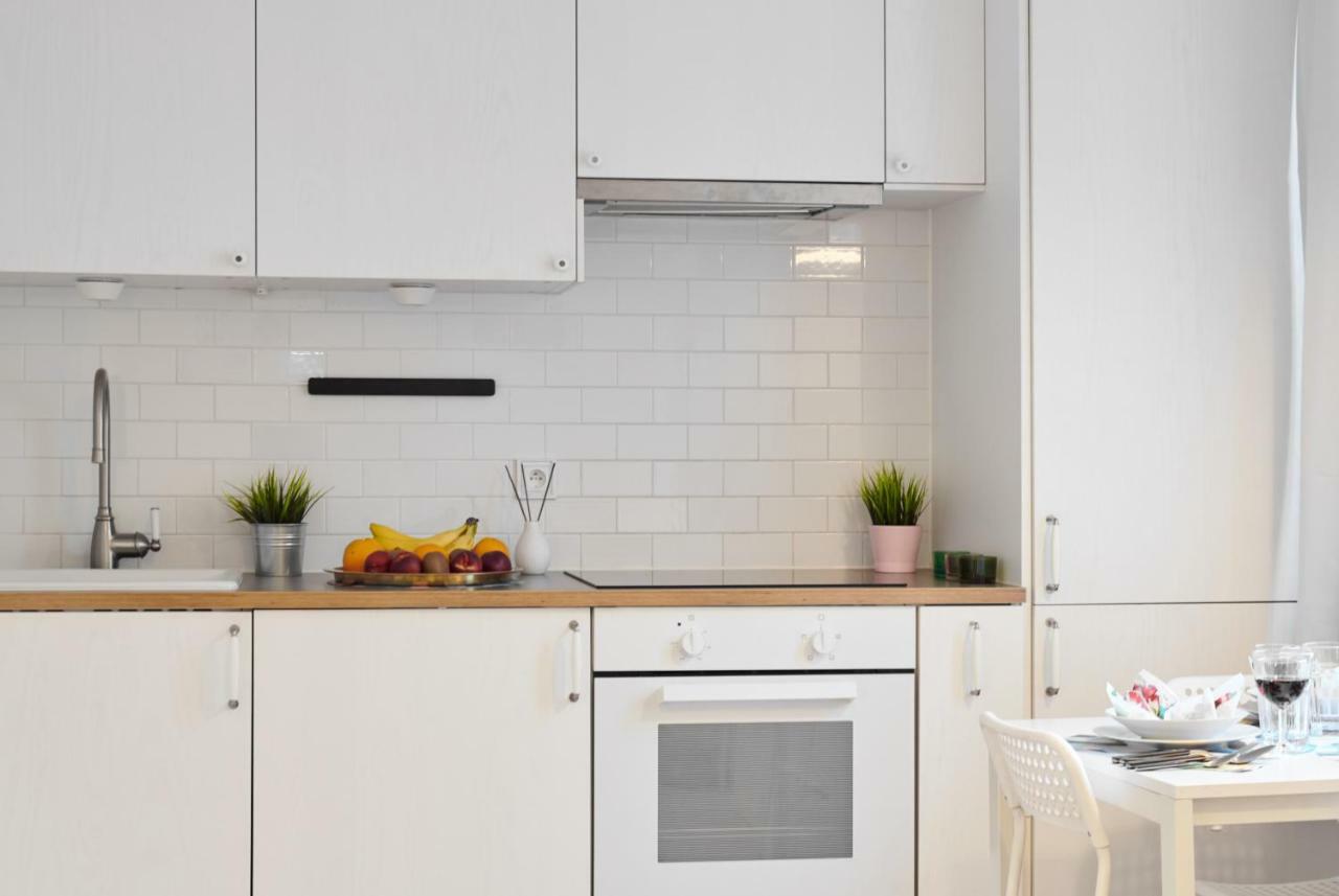 Apartments Chmielna 24 By Renters Warsawa Bagian luar foto